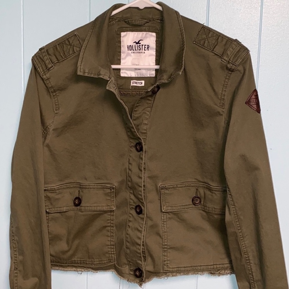 EUC LIKE NEW Mens Med Hollister jacket